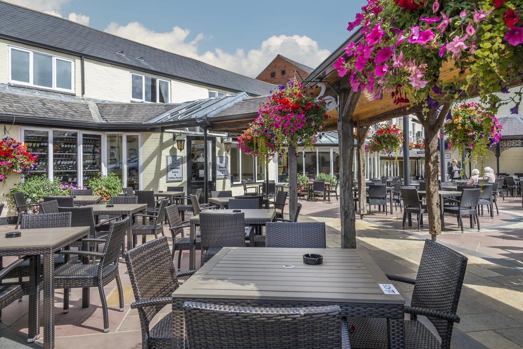 The Three Swans Hotel, Market Harborough, Leicestershire Exterior photo