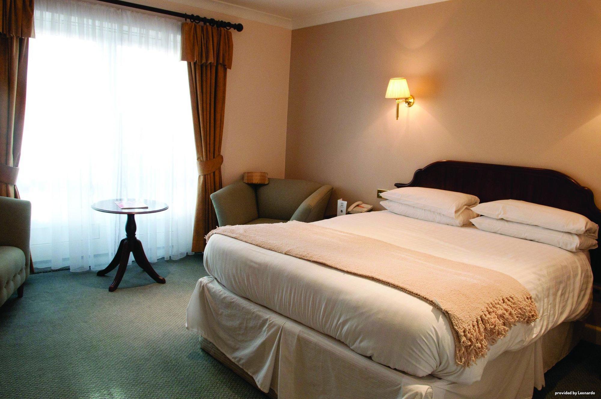 The Three Swans Hotel, Market Harborough, Leicestershire Room photo