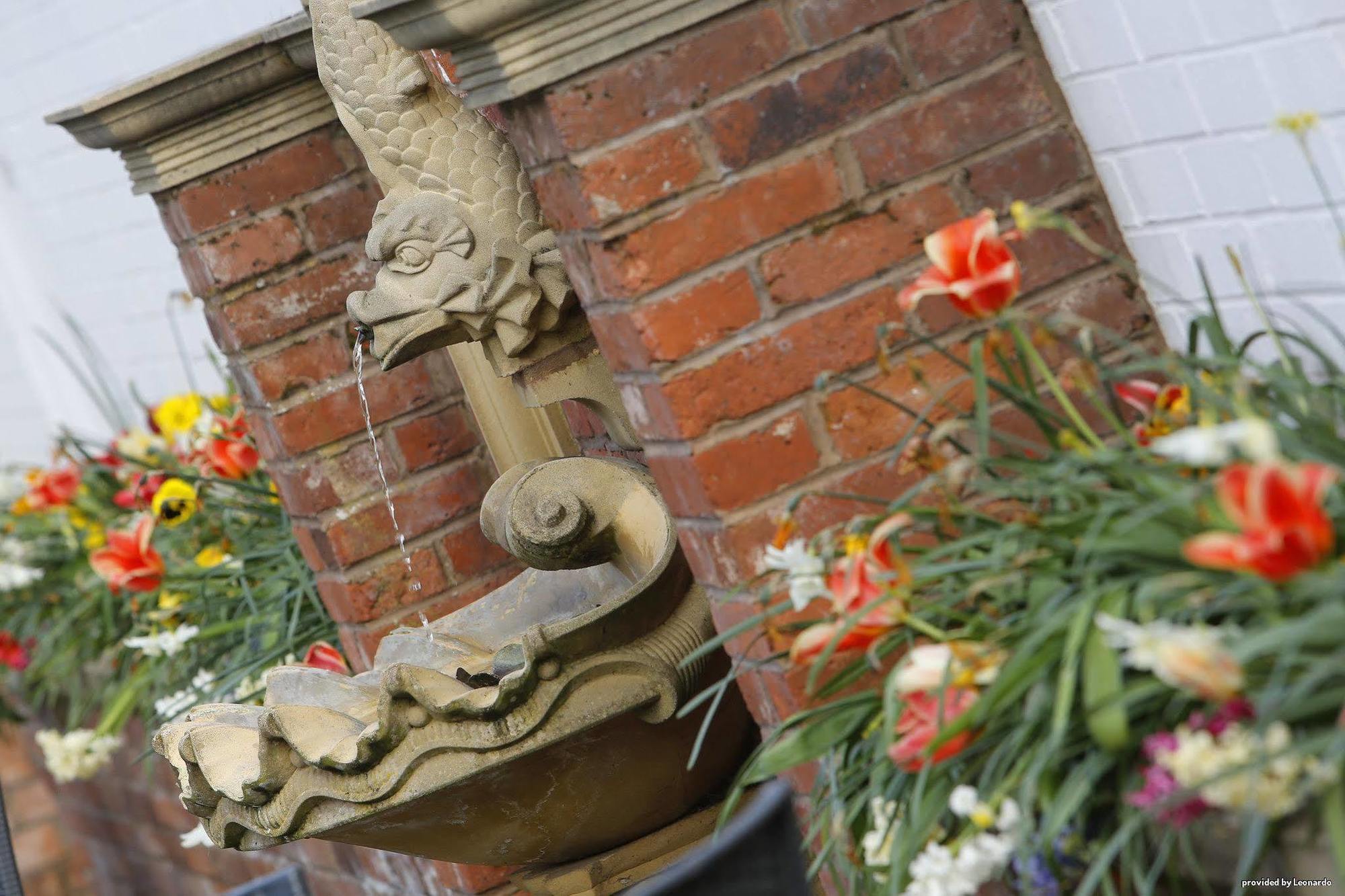 The Three Swans Hotel, Market Harborough, Leicestershire Exterior photo